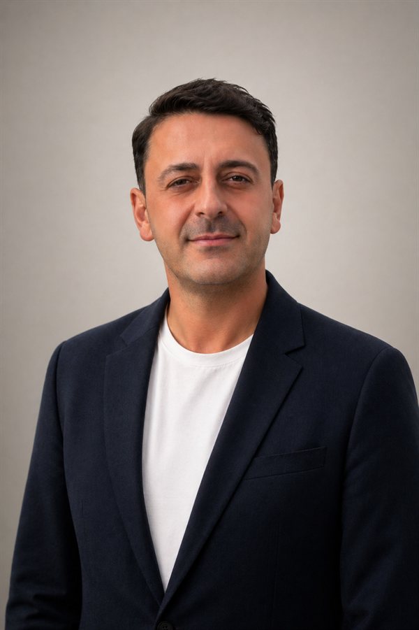 Veli Akçay